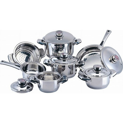 Illustration of a traditional Indian dining table set with stainless steel plates, reflecting the cultural significance and practicality of using steel utensils in Indian households for their durability, rustproof qualities, and ease of maintenance. Bethliving